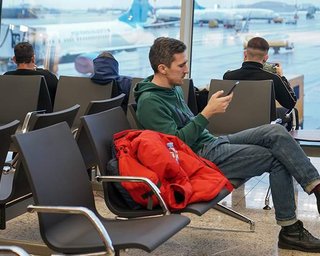 Колапс у московських аеропортах: у столиці РФ затримали та скасували понад 400 рейсів