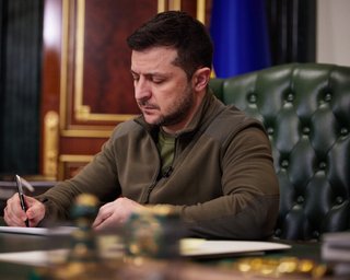 "Залежить від ситуації на полі бою": Офіс президента пояснив, чи поїде Зеленський на саміт НАТО у Вільнюсі