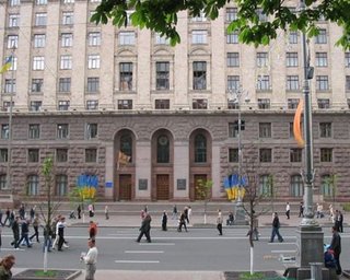 На раздаче земли Киев теряет пятую часть бюджета