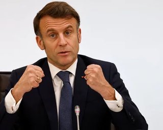 Макрон озвучив схему переговорів про перемир'я і анонсував завершення бойових дій, — Le Monde