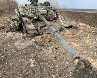 Возле Тоненького ВСУ за один штурм уничтожили 36 танков РФ: боец Сил обороны рассказал подробности