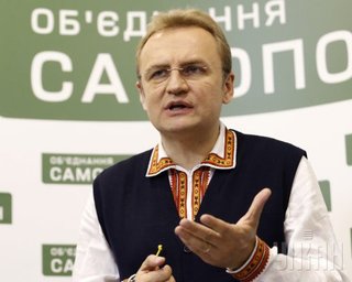 Садовый отрицает обвинения в организации блокады оккупированного Донбасса