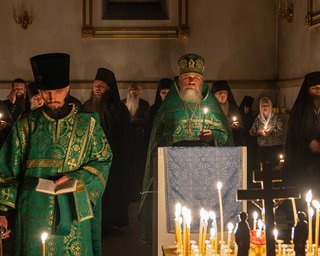 Нападение с ножом в Святогорской лавре Донецкой области: убили монаха и ранили беженца