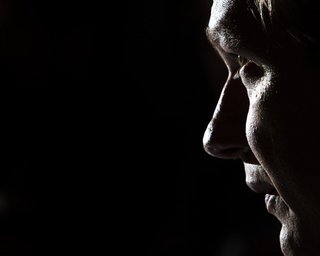 Накануне визита Обамы в Стокгольм Ассанж заявил о пропаже своего чемодана в Швеции