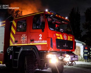 Вибухи у Полтаві: РФ атакувала місто дронами, "Укрзалізниця" скасовує потяги