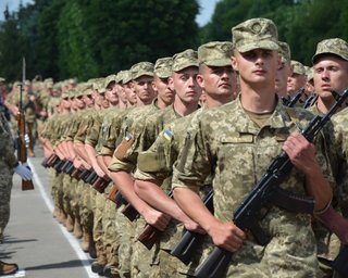 Запрет на выезд из города без военкомата: нардеп опубликовал документ Минобороны