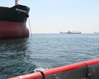 Конвої НАТО можуть захистити від Росії кораблі України з зерном, – адмірал ВМС США