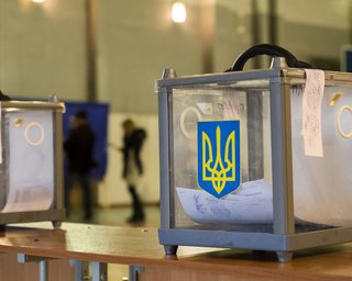 Новый опрос КМИС: Зеленский сохраняет лидерство, 30% украинцев еще не определились с выбором