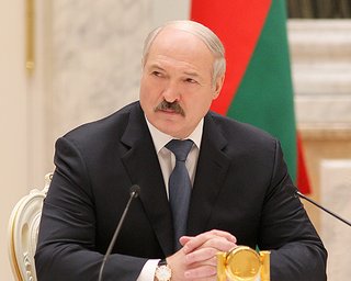 Лукашенко предложил отправить молодежь в поле на трудовое перевоспитание