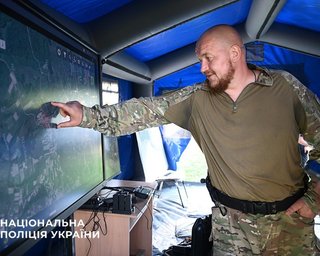 На Буковине задержали мужчину, который стрелял в полицейских и 11 дней скрывался в лесу (фото)