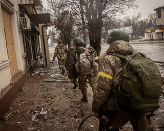 20 км траншей, укрепление и минирование: в ВСУ рассказали, как готовили Бахмут к обороне