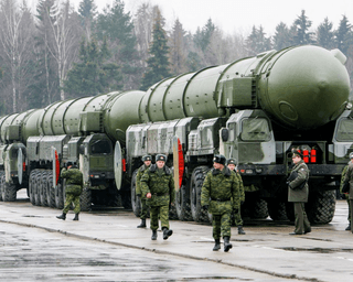 РФ размещает ядерное оружие в Беларуси вблизи границ НАТО, — WSJ