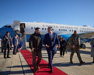 Літак Зеленського приземлився на військовій базі США Ендрюс (фото)