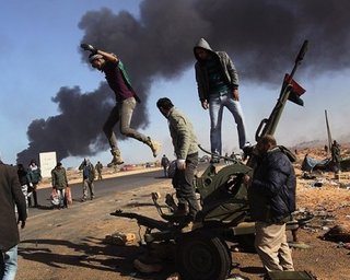 Ливия: повстанцам удалось отбить еще один город у войск Каддафи