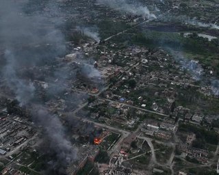 "Быстро обезвредили": ВСУ сорвали попытку россиян развернуть флаг РФ в Волчанске (видео)