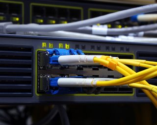 Китайські компанії залишають РФ: зберігати і передавати дані буде нікуди і ні на чому