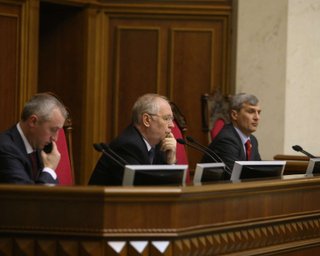 Рада должна сегодня вернуть Конституцию-2004, -  Рыбак