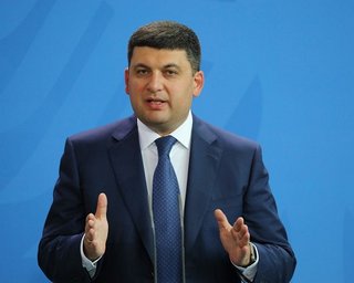 Украинский премьер предложил арестовывать российские корабли