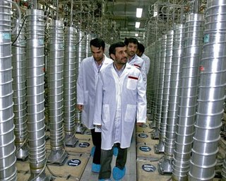 Экономика Ирана может работать при нефтяном эмбарго три года, - Ахмадинежад 