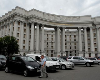 МИД удивлен заявлениями о возможном бойкоте Евро-2012 в Украине