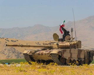 Иран стягивает военную технику к границе с Азербайджаном — соцсети (видео)