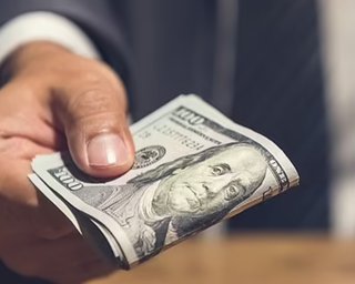 "Должны сделать выводы": в НБУ предупредили о рисках, если Украина останется без помощи Запада
