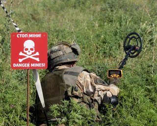 ЗС РФ мінують Чернігівську область за допомогою безпілотників: як уберегтися від небезпеки