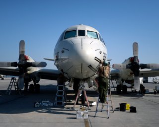 Історія P-3 Orion: як створювали літак для знищення російських субмарин