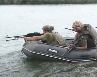 "Когда сядешь в лодку, то пути назад нет": морпехи рассказали о боях в Крынках (фото, видео)