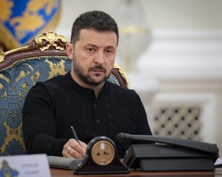 "Через імперські привілеї": Зеленський вилучив російську мову з переліку захищених
