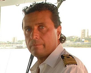 Капитана Costa Concordia оставили под домашним арестом 