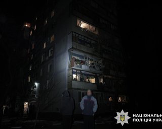 ВС РФ трижды сбросили авиабомбы на Запорожье: поврежден жилой дом, горят авто (видео)