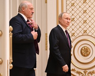 "Пожилой человек в своем мире": Зеленский ответил Лукашенко на предложение о капитуляции