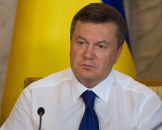 Янукович по примеру Путина наладил общение с блогерами