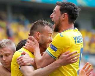 На залізничних вокзалах Києва можна буде подивитися матч Україна — Швеція