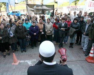 Попали в горячую точку. Куда дрейфует Крым при новой власти