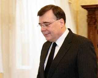 Экс-премьера Исландии признали невиновным в финансовом кризисе страны