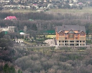 Опубликованы фото Межигорья с высоты вертолетного полета