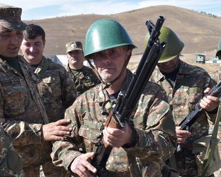 Карабах, полдня "перемирия": Азербайджан занял Губадлы, Алиев заявил, что поставил Армению на колени
