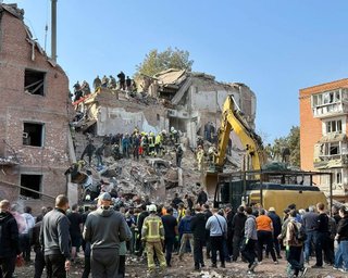 В Кременчуге повреждены сотни квартир, в Прилуках растет число погибших: последствия атаки РФ