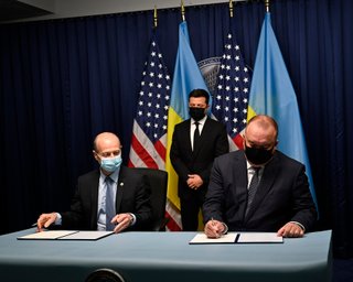 "Энергоатом" и Westinghouse Electric договорились построить энергоблоки Хмельницкой АЭС (видео)