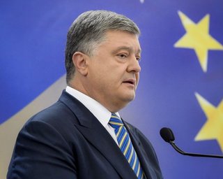 Запад на президентских выборах в Украине "ставит" на Порошенко, - СМИ