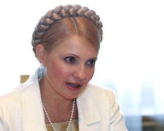 Тимошенко призывает Ющенко не запятнать репутацию