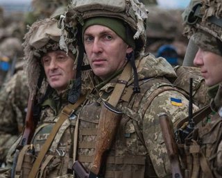 Призванных на военную службу в Украине резервистов могут отправить на фронт (видео)
