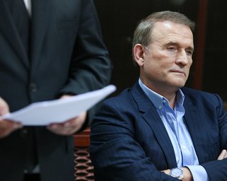 Дома 10 месяцев: суд продлил арест Медведчуку еще на 60 дней