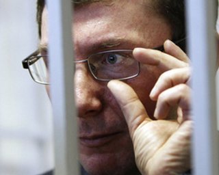 Европейские политики об освобождении Луценко: Это первый за долгое время позитивный сигнал от Украины