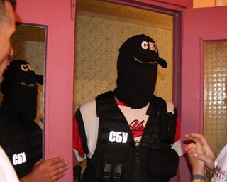 В налоговой объяснили, почему обыскали квартиру афганца