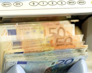 Выборы в Европе усилили позиции сторонников "мягкого евро"