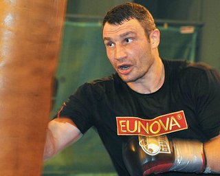 Кличко готов идти на уступки, чтобы сразиться с Хэем перед Евро-2012  