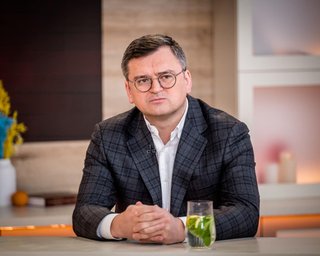 Кулеба посетил Банковую: Зеленский в поисках новых форматов работы разведки, — СМИ